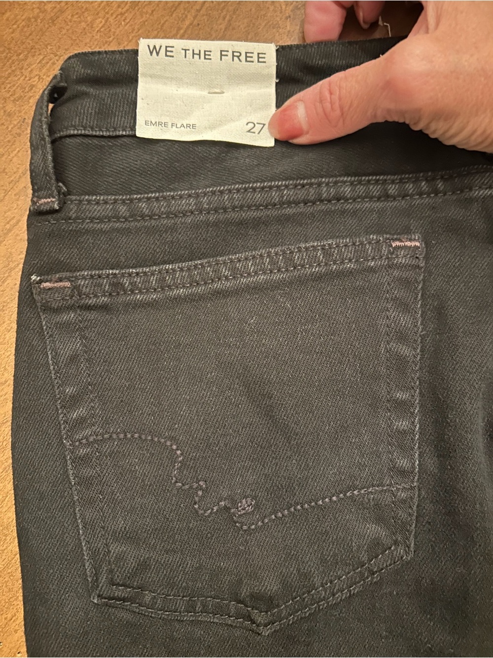 36. We The Free Emre Low-Rise
Flare Jeans 26 & 27 - Picture 7 of 16
